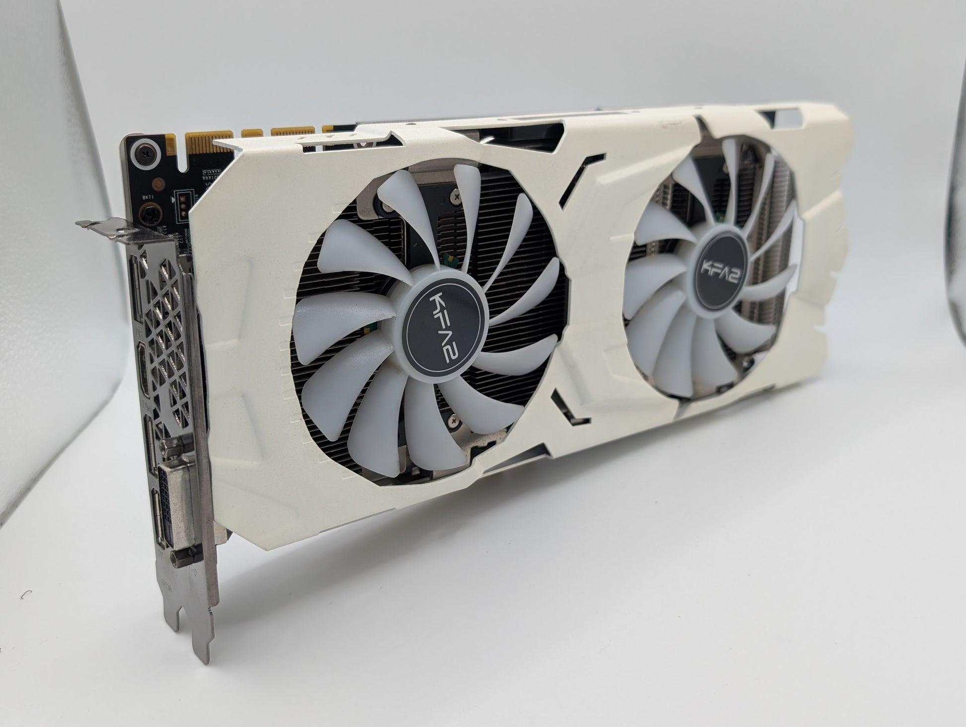 e8817e790b3e416769e0a0c2d6643d23