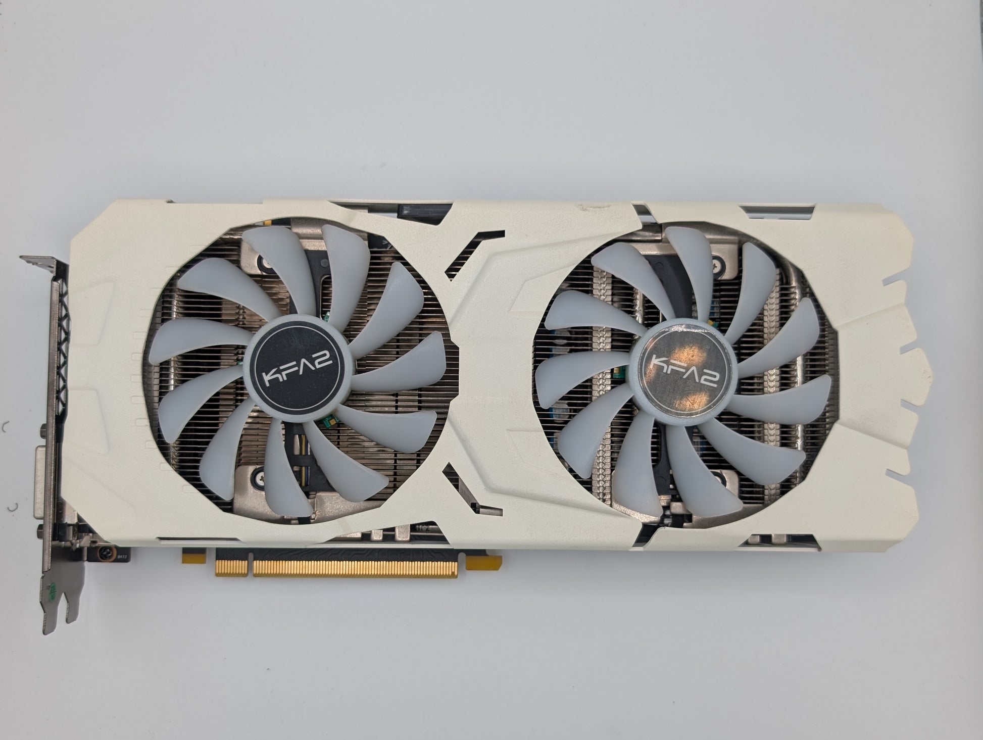 7a636e6b82d372ff6abc3f51d8cdc915