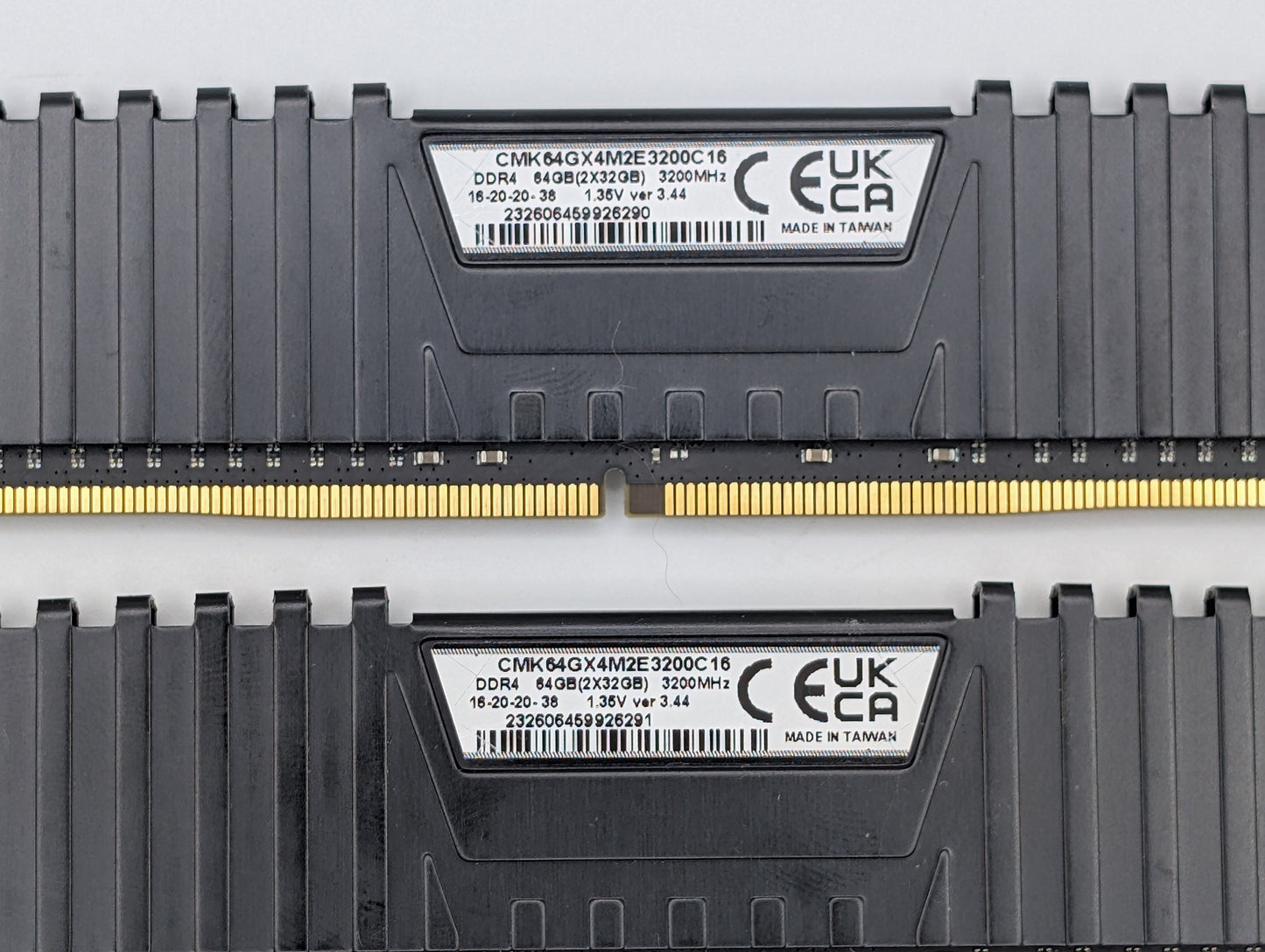 Corsair Vengeance LPX 64 Go ( 2 x 32 Gb ) DDR4 3200MHz CL16 Mémoire RAM