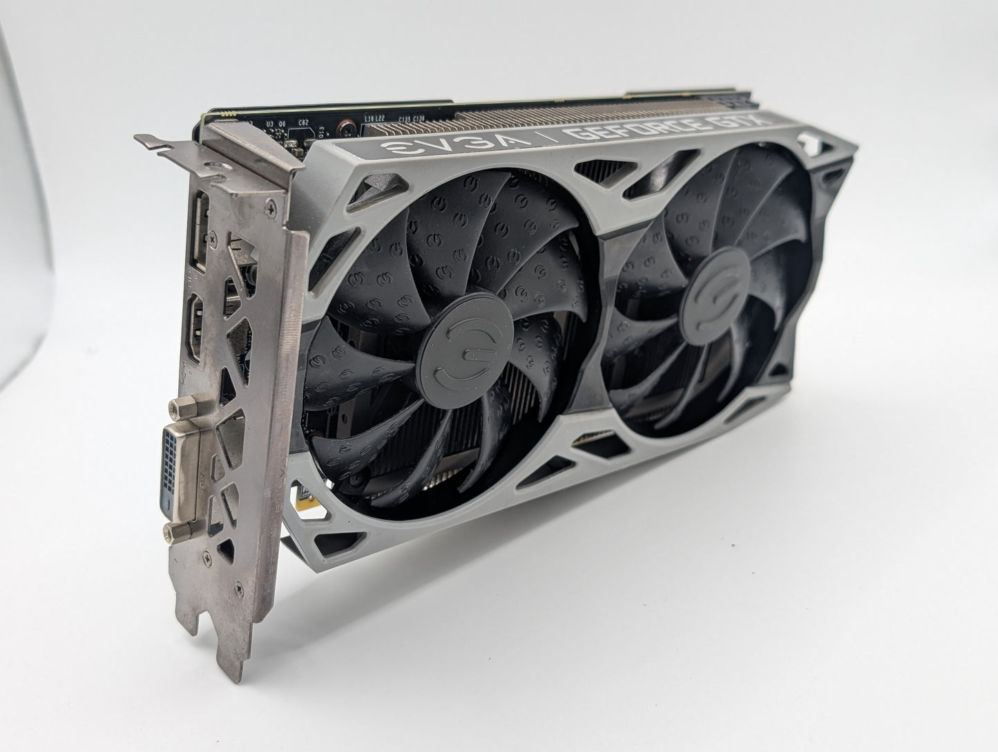 59b4cefcb050a75444fb38d4420a8057